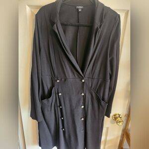 Black Buttoned Blazer